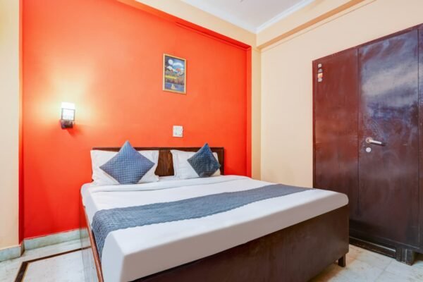 WhatsApp Image 2025-12-02 at 10.28.50 PM (1)