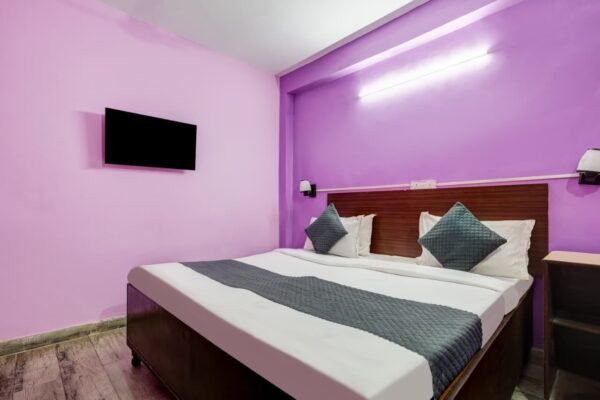 WhatsApp Image 2025-12-02 at 10.28.54 PM (1)